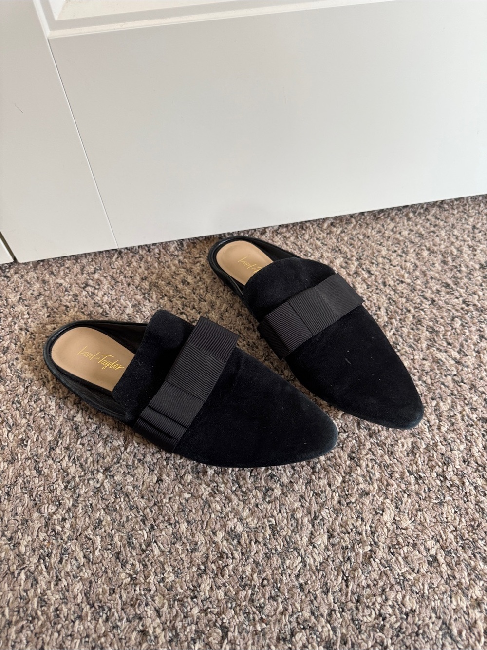 Lord & Taylor Black Suede Bow Mule Flats Size 7.5
